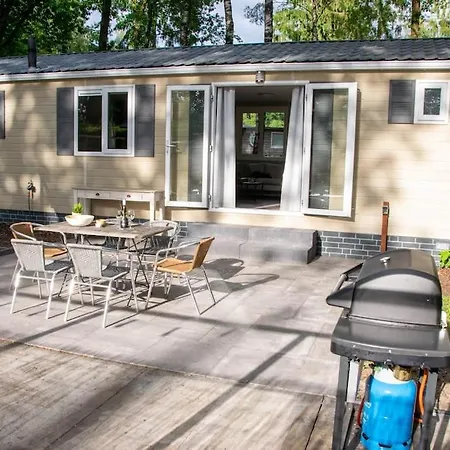 Chalet Heerlijk In Met Zonnig Terras